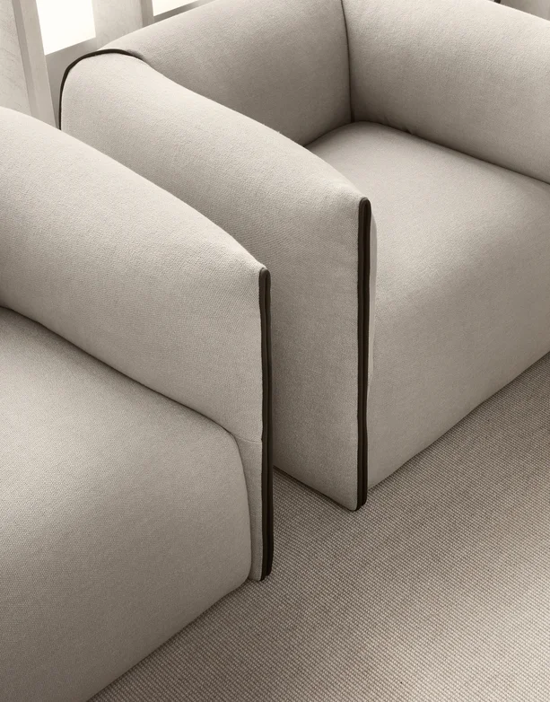 Mia armchair